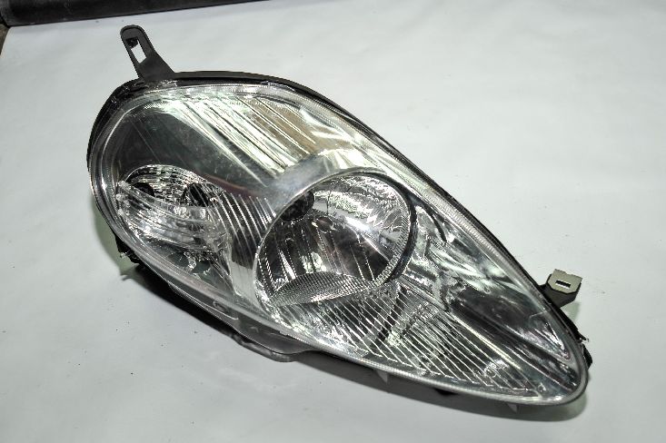 ALBEA ÇIKMA YEDEK PARÇA FİAT ÇIKMA YEDEK PARÇA PUNTO FAR